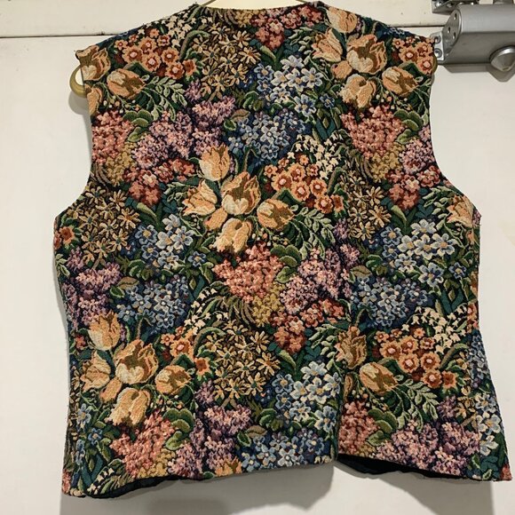 VINTAGE SUTTLES & SEAWINDS FLORAL PRINT VESTS SIZE L - Picture 5 of 9